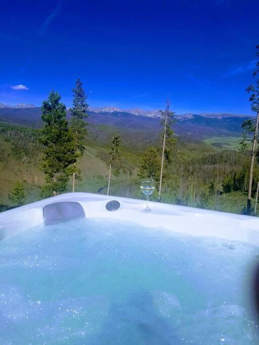Vila Secluded Luxury Mountain Retreat With Unrivaled Views Tabernash Exteriér fotografie